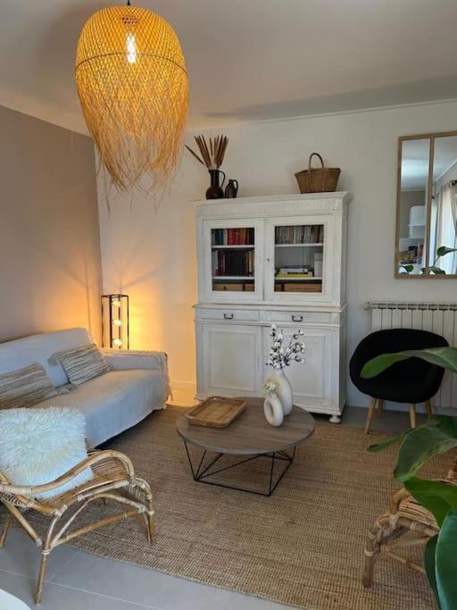 Au Mas Des Glycines - Gite La Tropezienne - 5 Personnes Camaret-sur-Aigues Extérieur photo